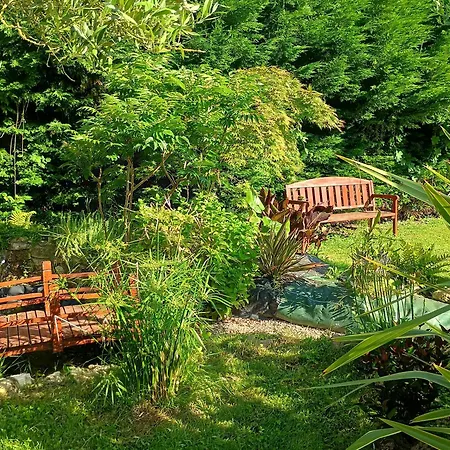 Les Rosiers Au Domaine Des Sauvineries بيت للعطل