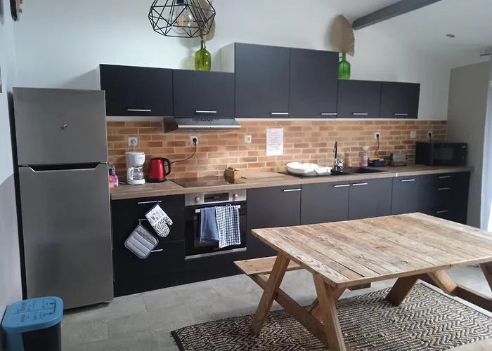 Les Rosiers Au Domaine Des Sauvineries بيت للعطل *